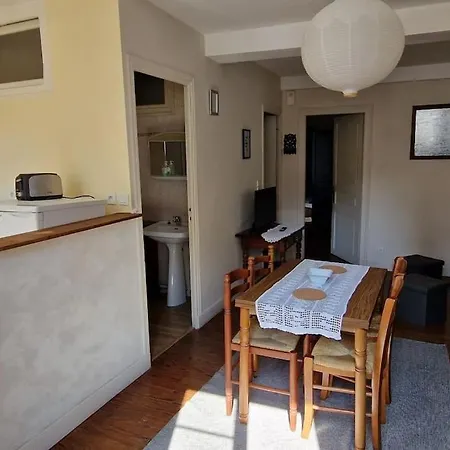 Appartement Dans Maison De Ville - 4 Personnes Oloron-Sainte-Marie Exterior photo
