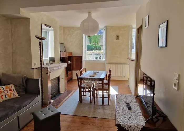 Appartement Dans Maison De Ville - 4 Personnes
