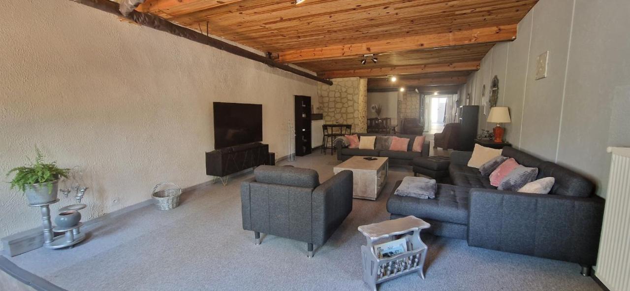 Dans Maison De - 4 Personnes *