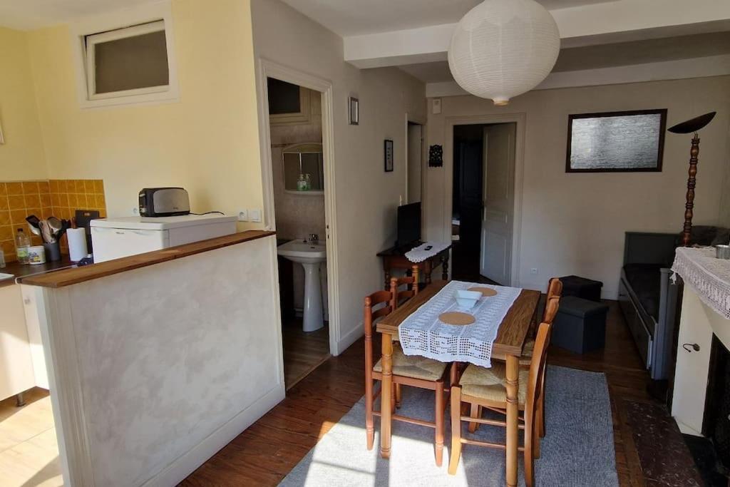 Dans Maison De - 4 Personnes Appartement
